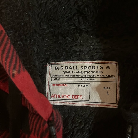 Mens large red and black plaid wool hoody. - Picture 3 of 3